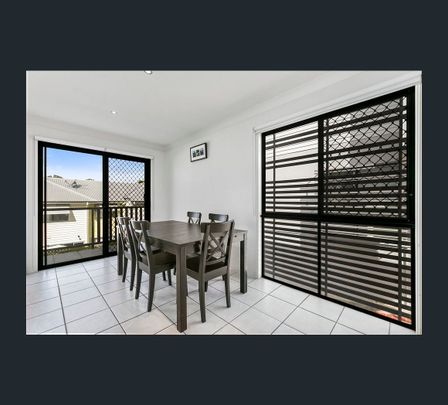 11/106 Linton Street, Kangaroo Point, Qld 4169 - Photo 1