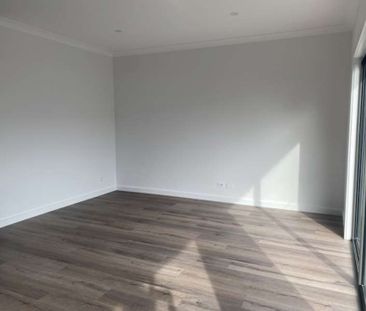 Lovely 3 Bedroom Family Home - Photo 4