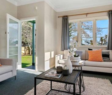 3 Bedroom in Cambridge - Photo 1
