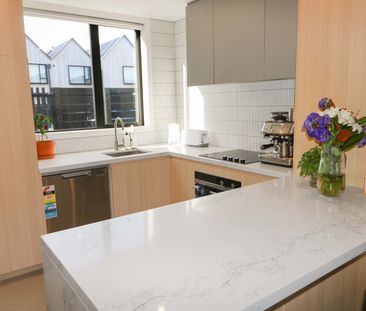 Petone Townhouse - Photo 1