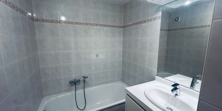 Appartement te huur in Deerlijk voor € 730 met 2 slaapkamers - Photo 3