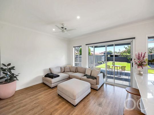 Open The Door to Effortless Elegance - Photo 1