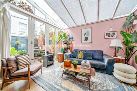 2 bedroom terraced house to rent - Photo 2