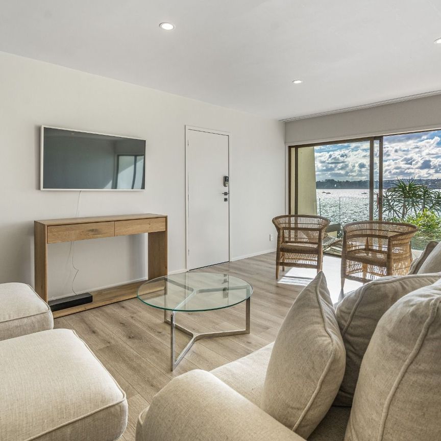 Seaside on Sarsfield - Photo 1