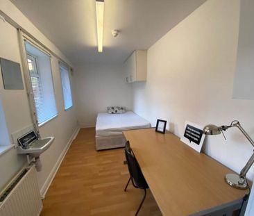 Lucas Street (room 2), Headingley, Leeds - Photo 3