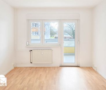 Sanierte Wohnung mit großem Balkon! - Foto 3