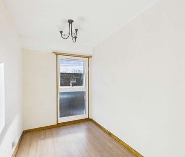 St Martins Way, Thetford, IP24 - Photo 3