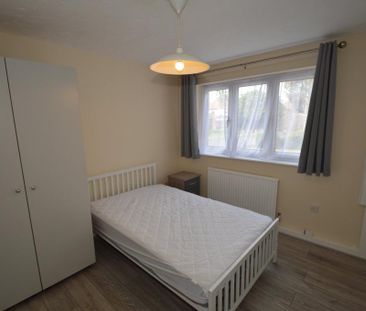 2 bedroom property to rent - Photo 2
