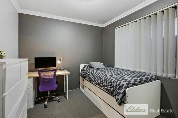 Modern Family Living in the Heart of Baldivis - Photo 1