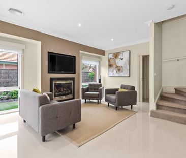 Three bedroom, 2 storey townhouse in sought after area of "Olde Ber... - Photo 6