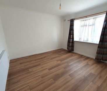 2 bedroom bungalow to rent - Photo 2