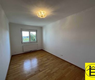 15245 Sehr schöne, gepflegte Dachgeschoßwohnung mit traumhaftem Bli... - Photo 5