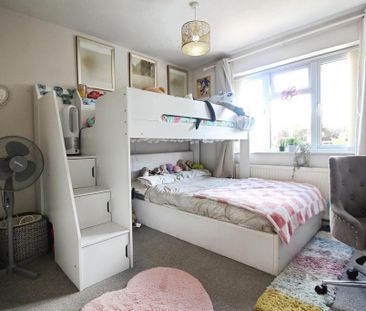 2 bedroom maisonette to rent - Photo 3