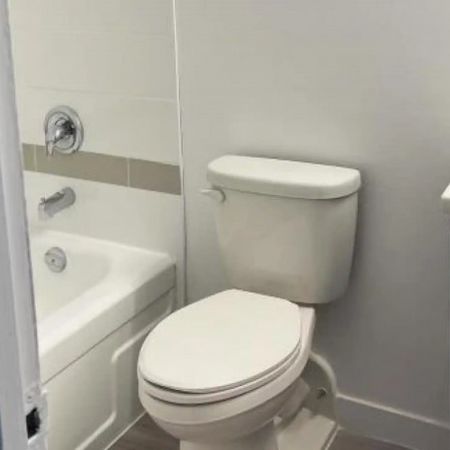 Mountview Apartments - Photo 4