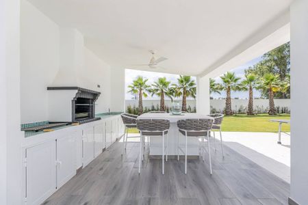 5 bedroom luxury Villa for rent in Benahavís, Spain - Photo 3