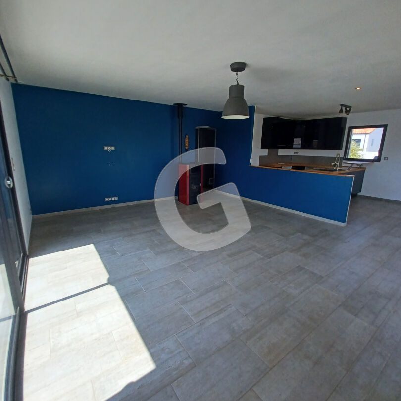 Location Maison 5 pièces 110m² - Photo 1