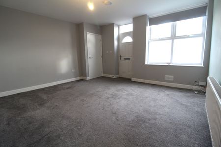 63 Market Street, Church Gresley, Swadlincote, Derbyshire DE11 9PR - Photo 3