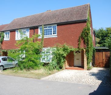 5 bedroom house to rent Lake Road, Chichester, PO19 - Photo 2