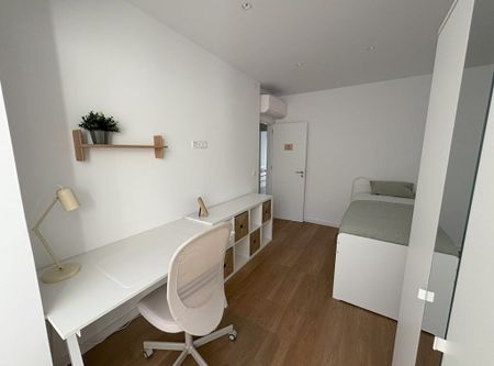 Praceta Primeiro de Maio, Amadora, Lisbon 2720 - Photo 2