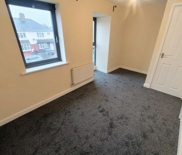 Fifth Avenue, Bushbury, Wolverhampton - Photo 3