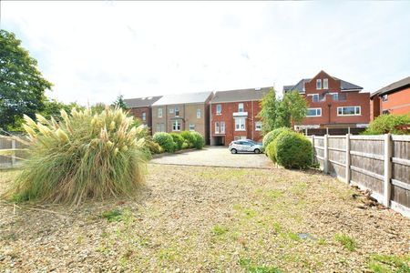 To Let – Saunders Street, Southport – Top Floor - Photo 5