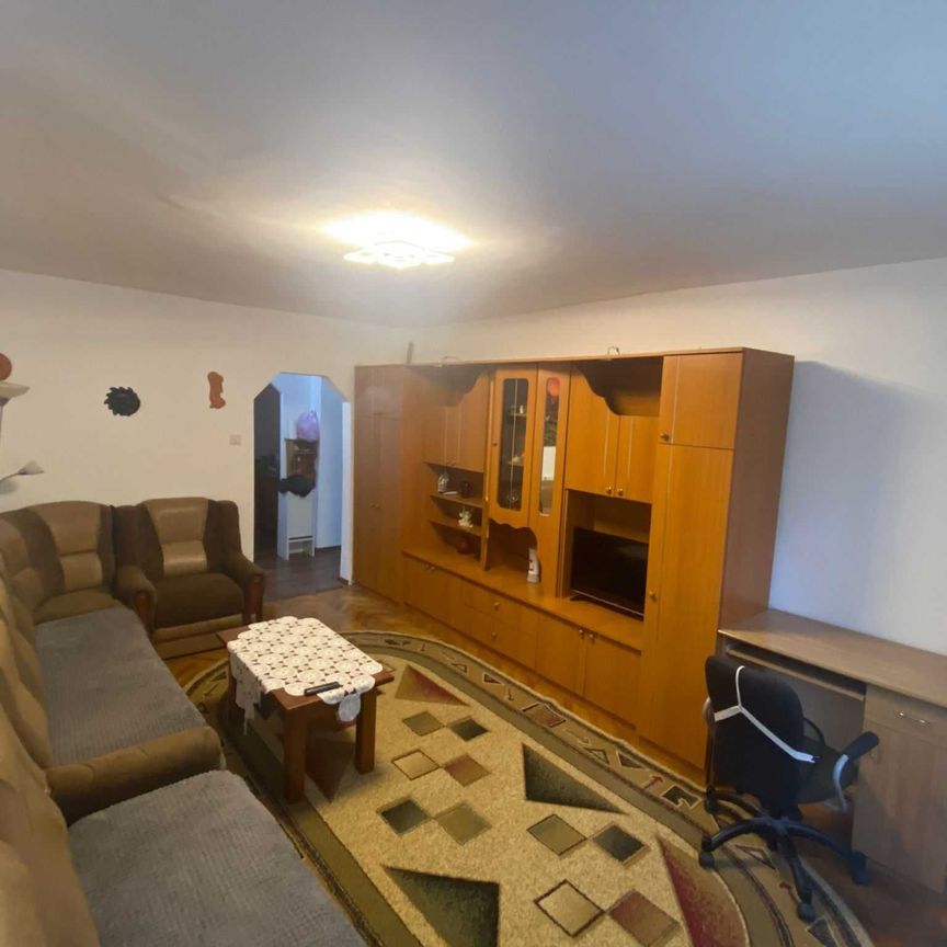 Apartament cu 3 camere, zona Tudor - Fotografie 1