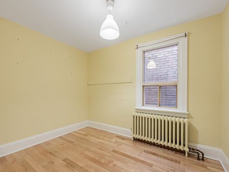 For Lease - 57 Kenwood Avenue, Toronto, Ontario - Photo 2