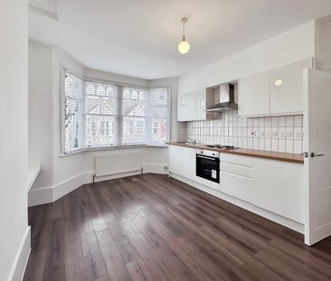 Hainault Avenue, Westcliff-On-Sea - Photo 3