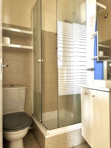 Location Appartement 4 pièces 87m² MARSEILLE 8ème - Photo 3