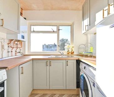 Woodcote Close, Kingston, KT2 - Photo 4