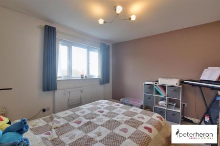 2 bedroom semi-detached house to rent - Photo 5