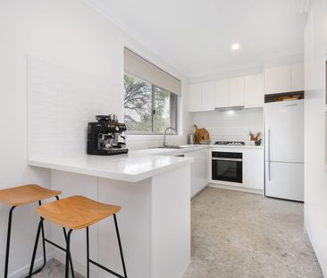 Newly Renovated Comfort in the Heart of Oakleigh Convenience - Photo 6