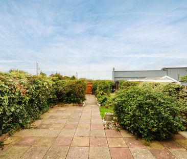 2 bedroom semi-detached house to rent - Photo 6
