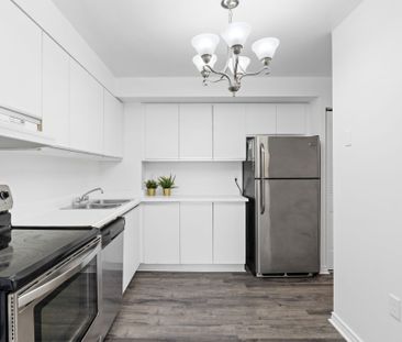 For Lease - 2760 Carousel Crescent Unit# 1111, Blossom Park - Airpo... - Photo 5