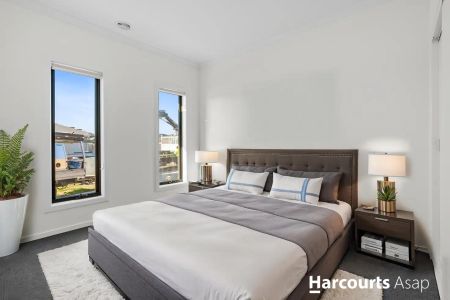 4 Mirage Avenue, Berwick VIC 3806 - Photo 3