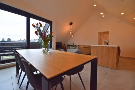 Verzorgd appartement met 2 slaapkamers en terras te huur nabij het centrum van Sint-Pieters-Leeuw - Foto 2