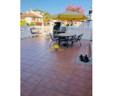 VILLA FOR RENT, 3 BEDROOMS AND 2 BATHROOMS IN ORIHUELA - Photo 4