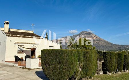 Villa in Jávea for long-term rental VMR 3221 - Photo 2