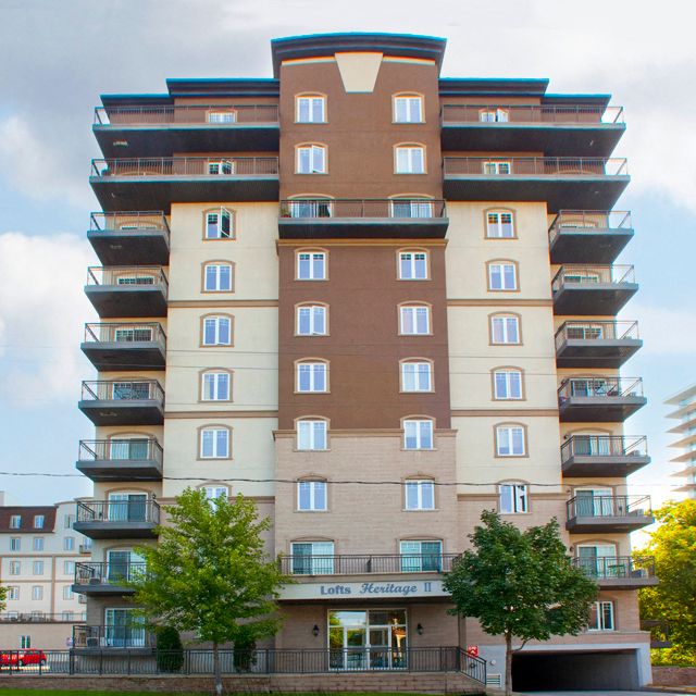 1 Bedroom | 1 Bathroom - 205 Rue Laurier, Gatineau - Photo 1