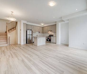 For Lease - 53 Pearen Lane, Barrie, Ontario - Photo 1