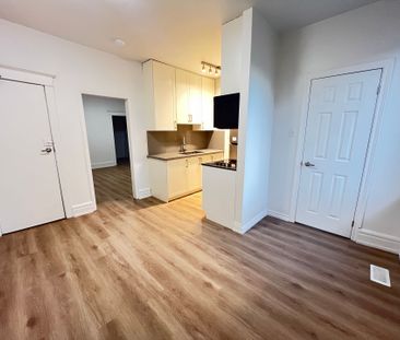 For Lease - 82 Curzon Street Unit# UNIT 1, Toronto, Ontario - Photo 4