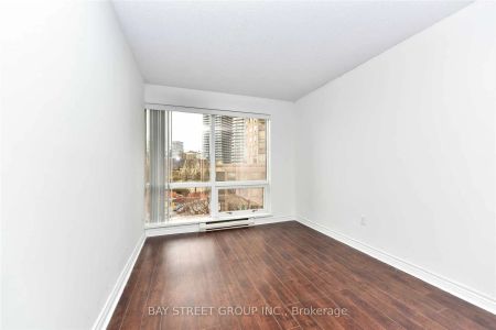 1001 Bay Street #502 - Photo 4