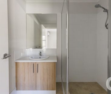 17 Candle Loop, Kwinana Town Centre, WA 6167 - Photo 6