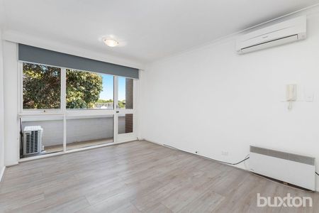 BEACHSIDE BLISS APARTMENT IN PERFECT LOCATION - Photo 3