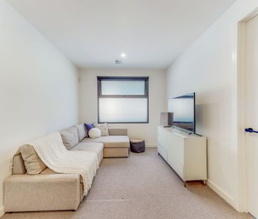 56 Lebanon Street, Strathmore - Photo 3