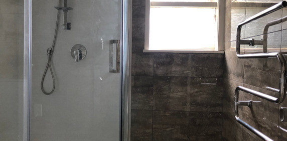 Three Bedroom Home - Photo 2