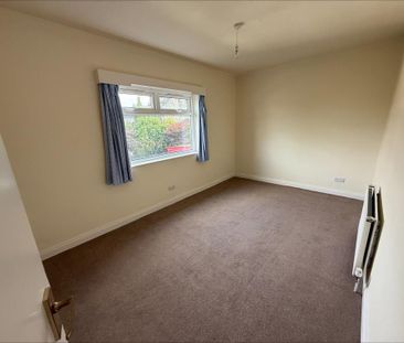 4 bedroom detached house to rent - Photo 2