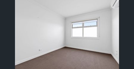 Townhouse Living at its Best - Photo 4