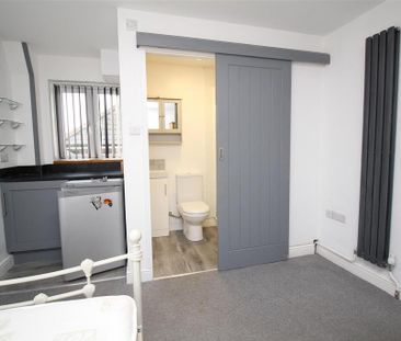 1 bedroom house to rent - Photo 2