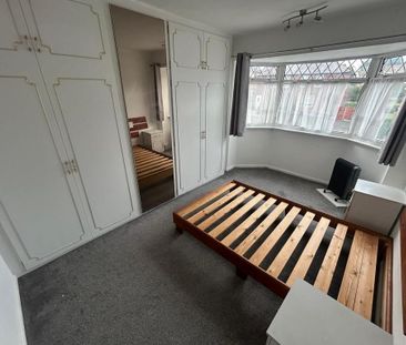 3 bedroom semi-detached house to rent - Photo 5